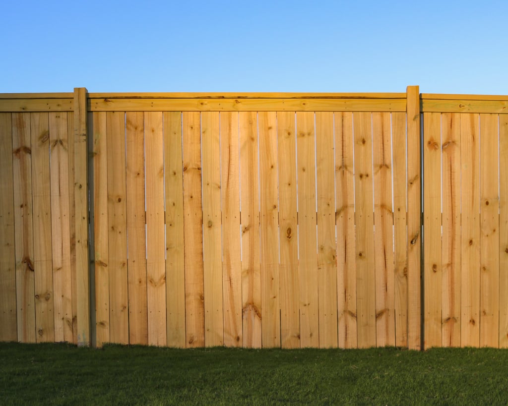 Charleston fence staining