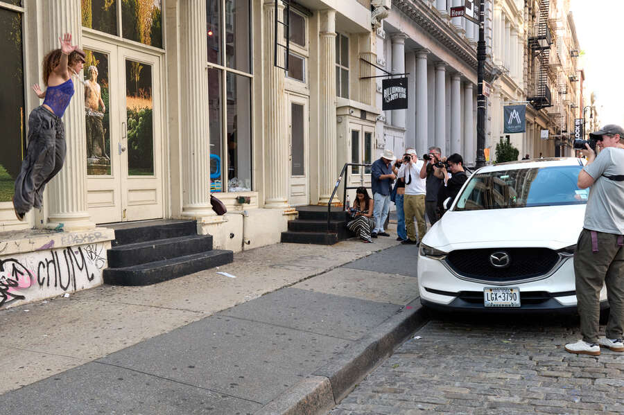 Leica.Connect | Experiencing the Leica SL3-P in SoHo, NYC with Mark Mann