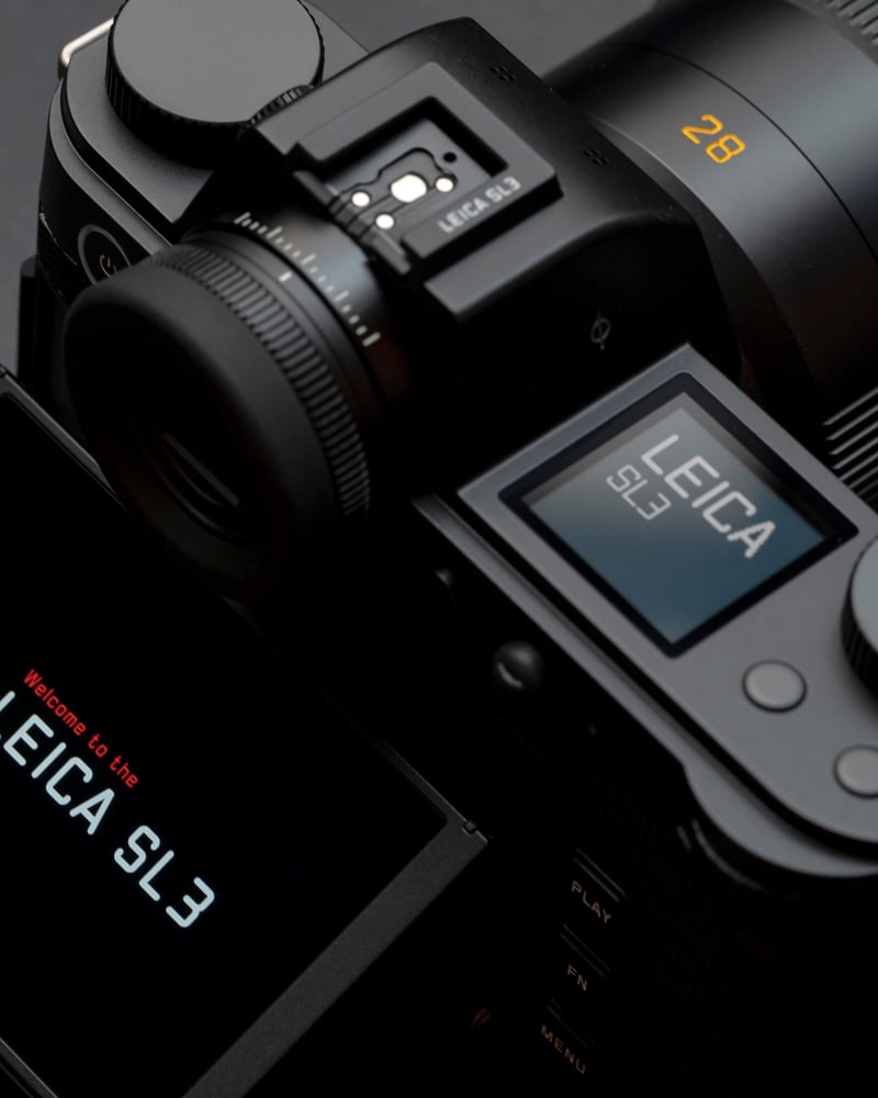 Hands-On With The Leica SL3