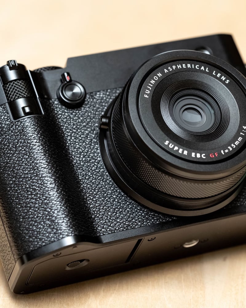 First Look: The Fujifilm GFX100RF
