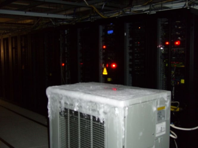 AWS hit by US‑East‑1 outage after data‑center thermal event