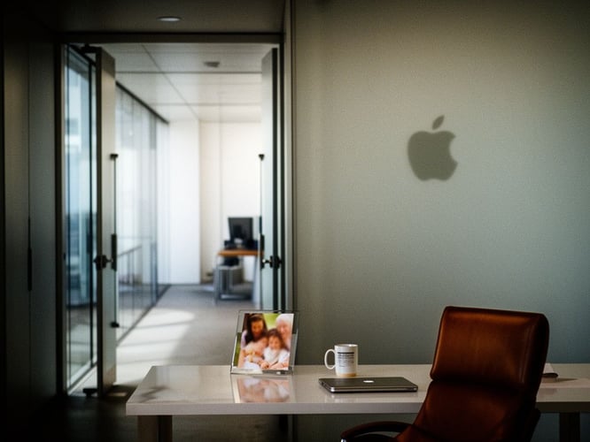 Phil Schiller’s App Store exit reportedly driven by wariness over future plans