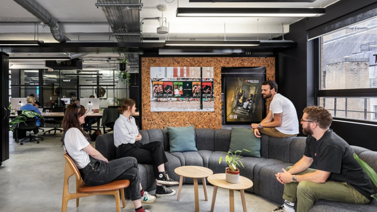 A light framework to align schedules, avoid empty offices, and make in-person time feel worth it.