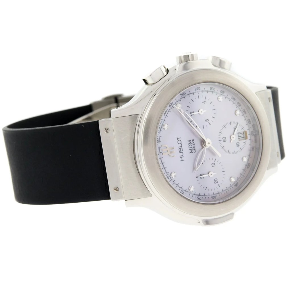 5th image of Hublot 1640.844M.1 Wristwatch, DisplayModel condition