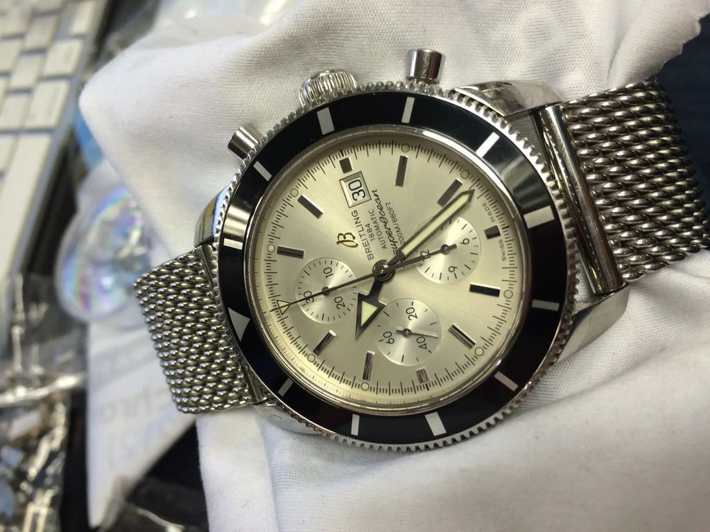 Front Full View Of Breitling A1332024/G698-152A Stainless Steel Watch Pre Owned Condition {Product Condition}