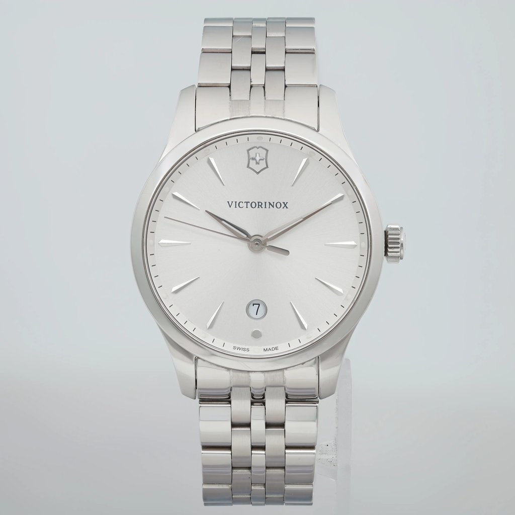 Front Full View Of Victorinox 241828 Stainless Steel Watch Pre Owned Condition Good