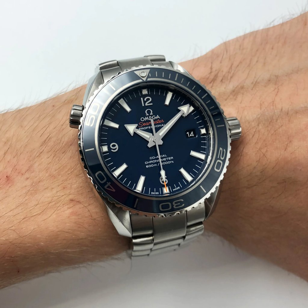 8th image of OMEGA 232.90.46.21.03.001 Wristwatch, Unworn condition
