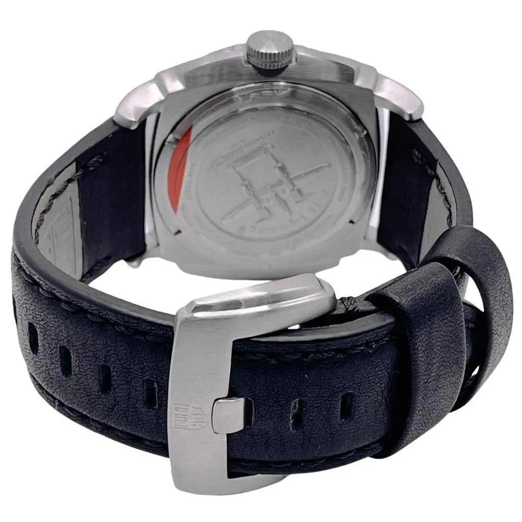 Back View Of Solid Back Case And Closed Leather Band Of Luminox XA.9421 Watch Display Model Condition