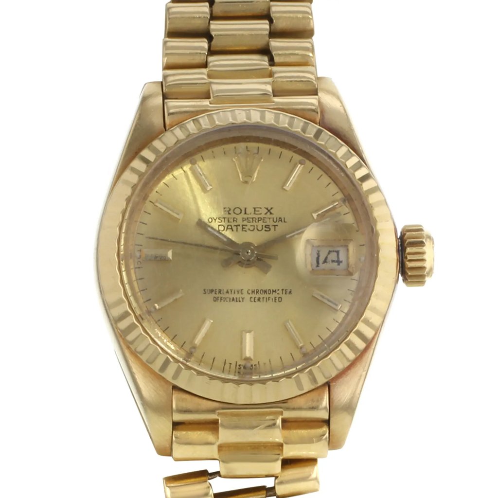 Up Close Front Facing Picture Of Rolex 6917 Gold 18kt Watch Pre Owned Condition