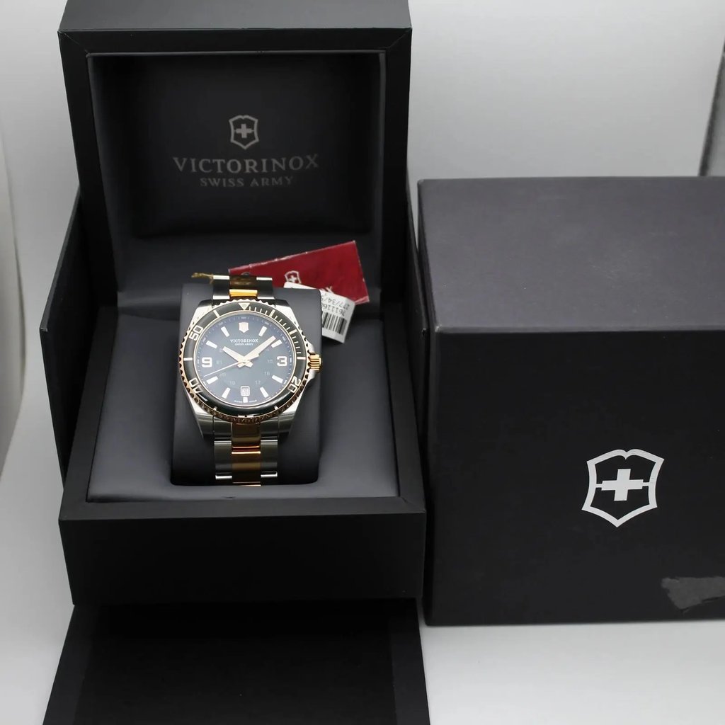 5th image of Victorinox Maverick Wristwatch, Unworn condition