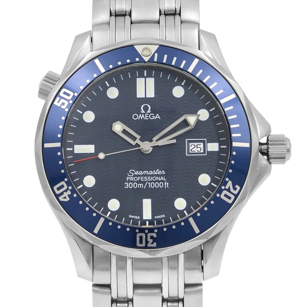 Up Close Front Facing Picture Of OMEGA 2541.80.00 Stainless Steel Watch Pre Owned Condition