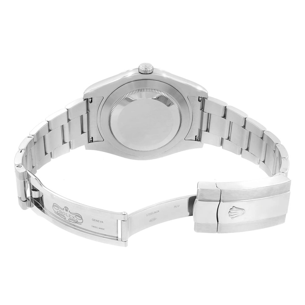 6th image of Rolex 116300 Wristwatch, PreOwned condition