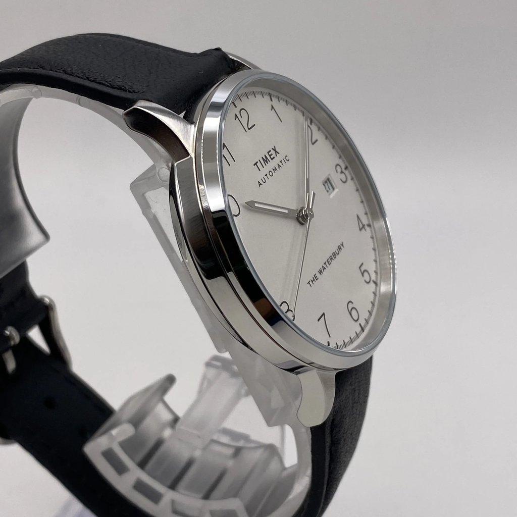 3rd image of Timex Timex Waterbury Wristwatch, New condition