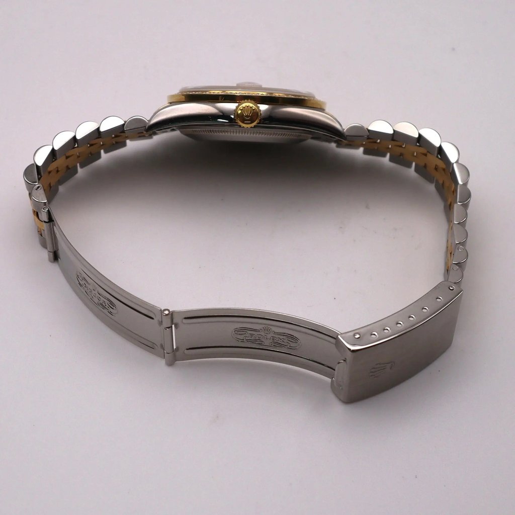 4th image of Rolex Datejust Wristwatch, PreOwned condition
