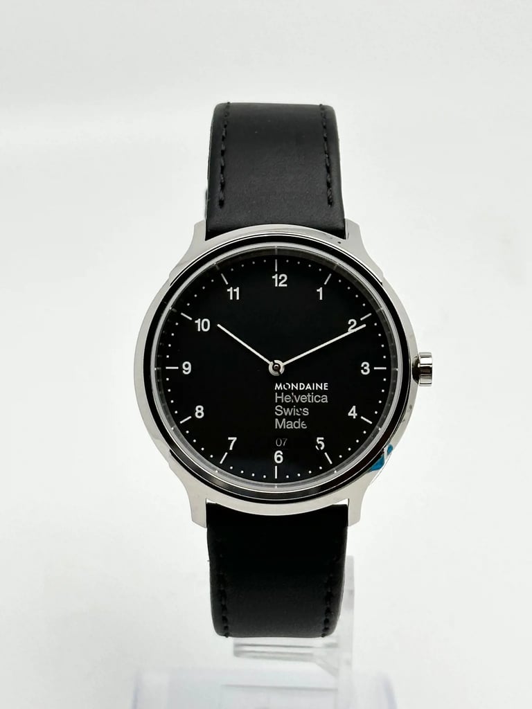 Front Full View Of Mondaine MH1.R2220.LB Stainless Steel Watch Display Model Condition Excellent