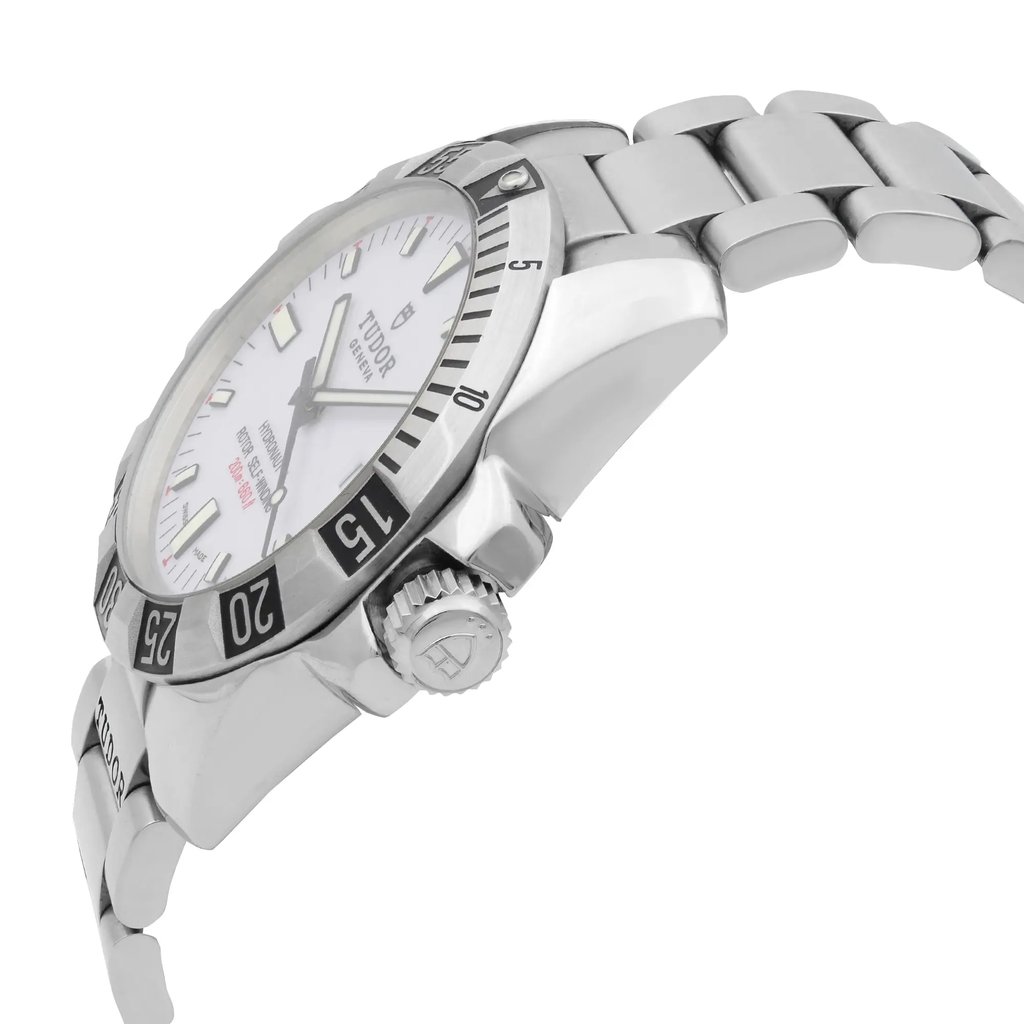 3rd image of TUDOR 20040 Wristwatch, PreOwned condition