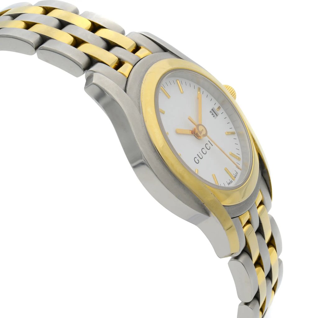 4th image of Gucci YA055528 Wristwatch, PreOwned condition