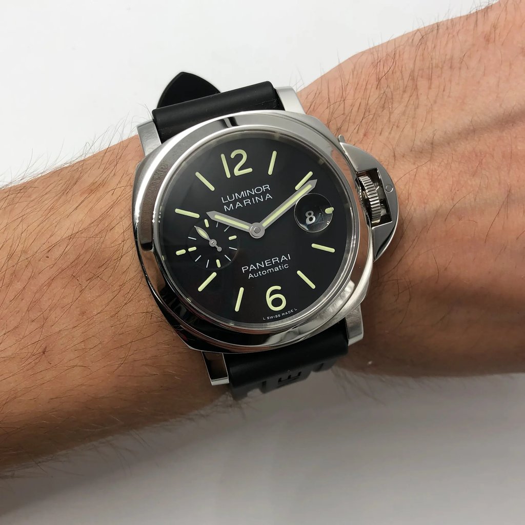 1st image of Panerai PAM00104 Wristwatch, Unworn condition