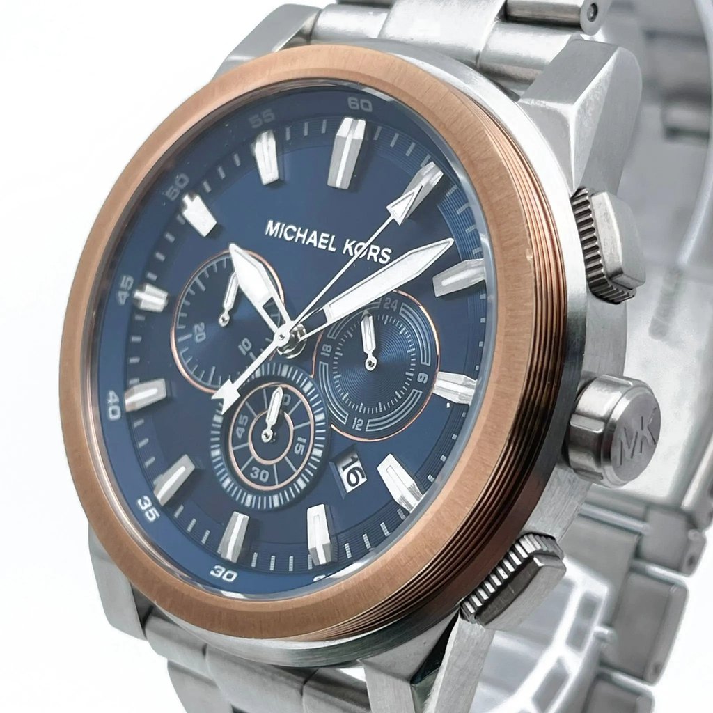 Up Close Front Facing Picture Of Michael Kors MK8598 Stainless Steel Watch New With Defects Condition