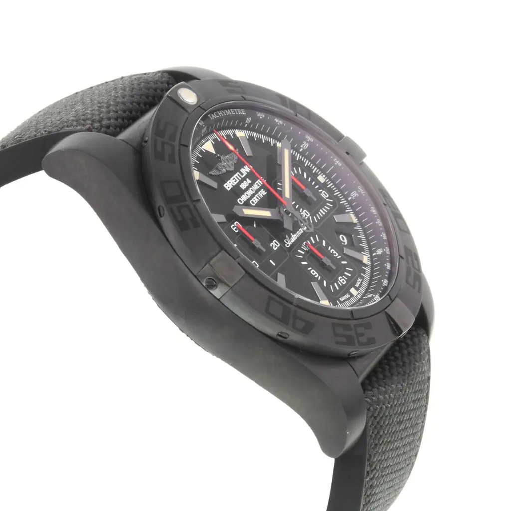 3rd image of Breitling MB0111C3/BE35-253S Wristwatch, PreOwned condition