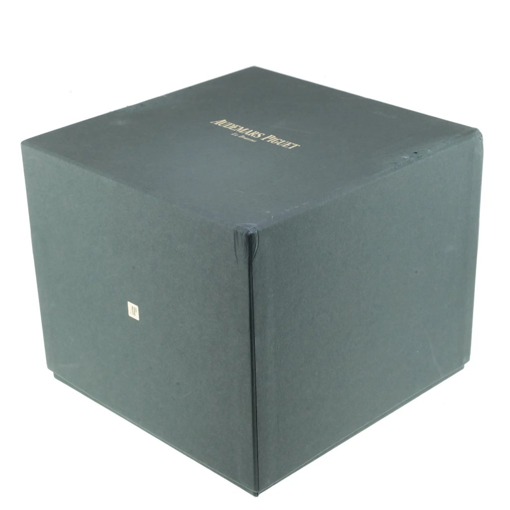 7th image of Audemars Piguet 26400SO.OO.A002CA.01 Wristwatch, PreOwned condition