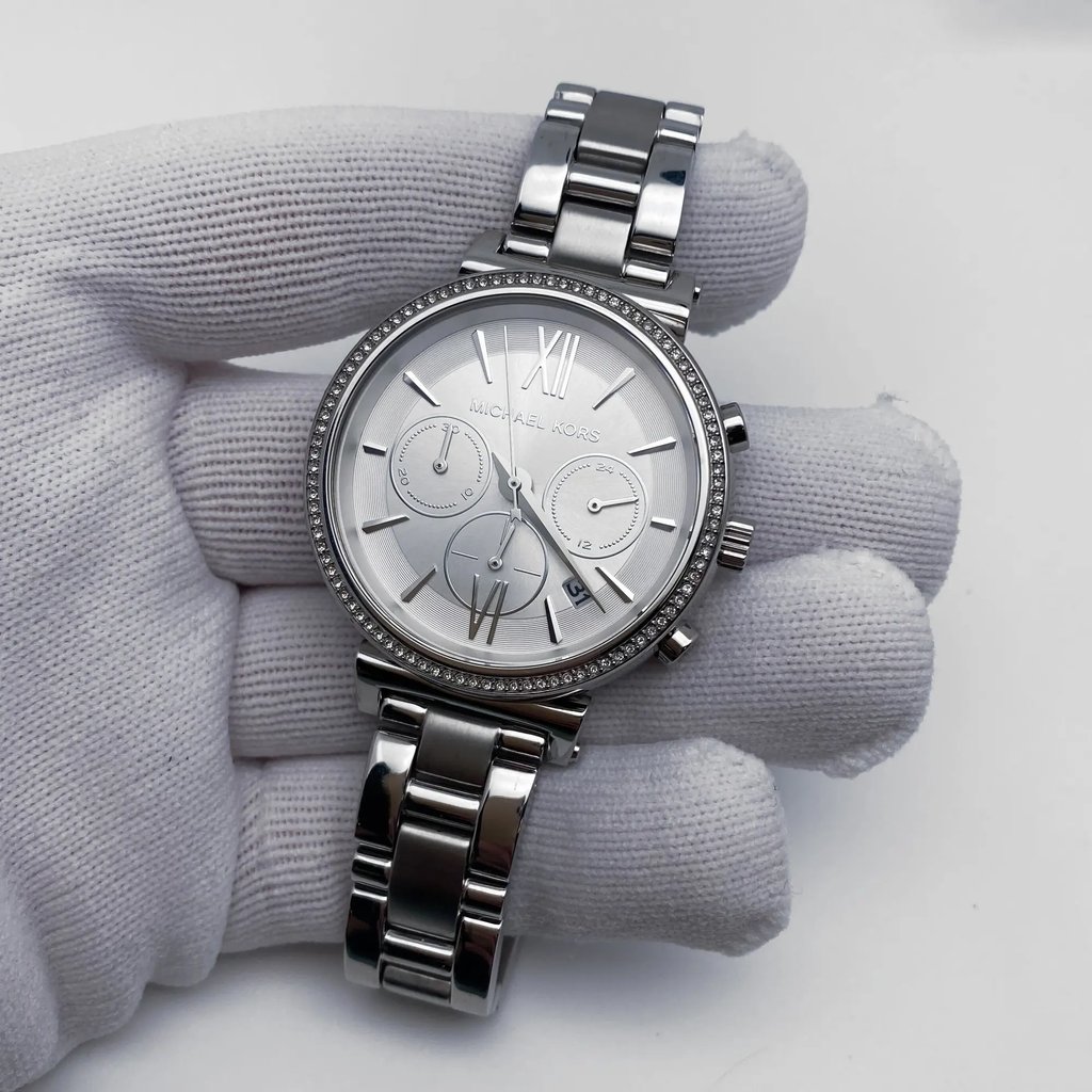 Front Full View Of Michael Kors MK6575 Stainless Steel Watch New With Defects Condition {Product Condition}