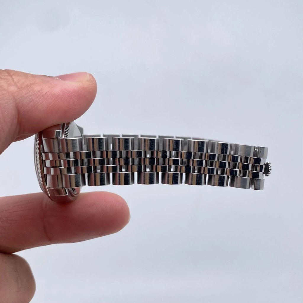 7th image of Rolex Lady Datejust Wristwatch, PreOwned condition