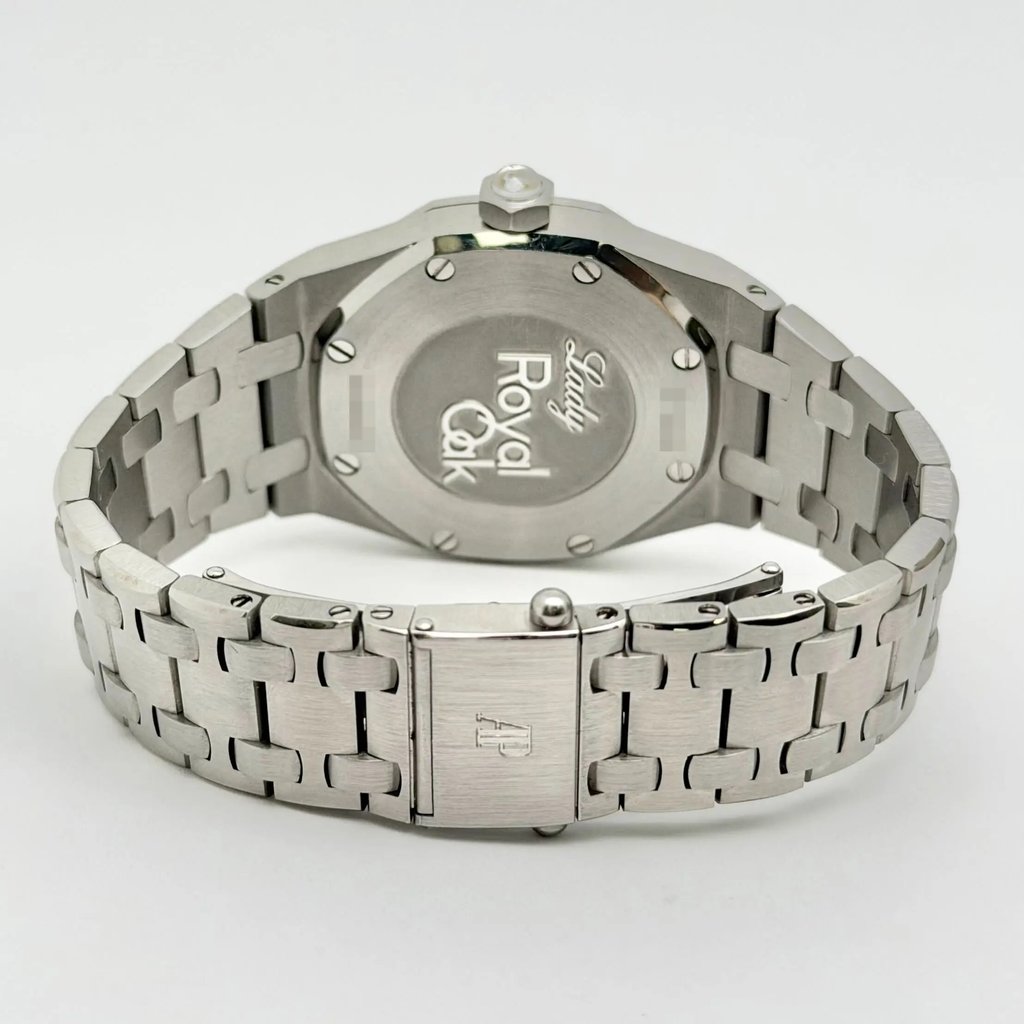 Back View Of Screwback Back Case And Closed Stainless Steel Band Of Audemars Piguet 67601ST Watch Pre Owned Condition