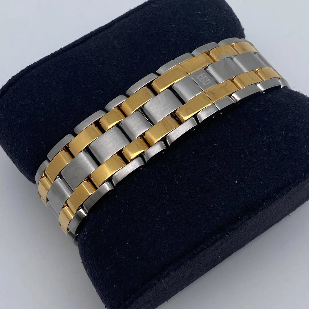 5th image of ESQ ESQ Wristwatch, PreOwned condition