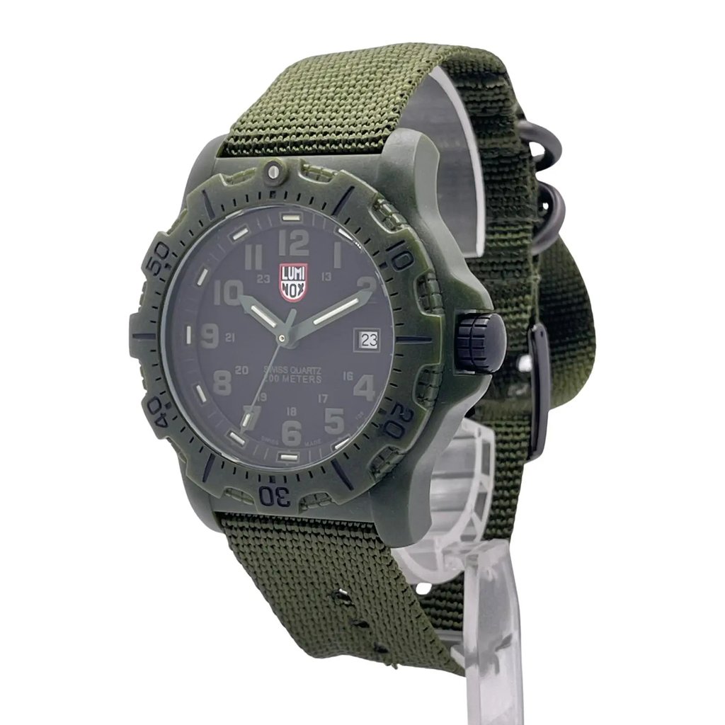 Front Full View Of Luminox  XS.8817.GO Carbon Watch Display Model Condition Excellent