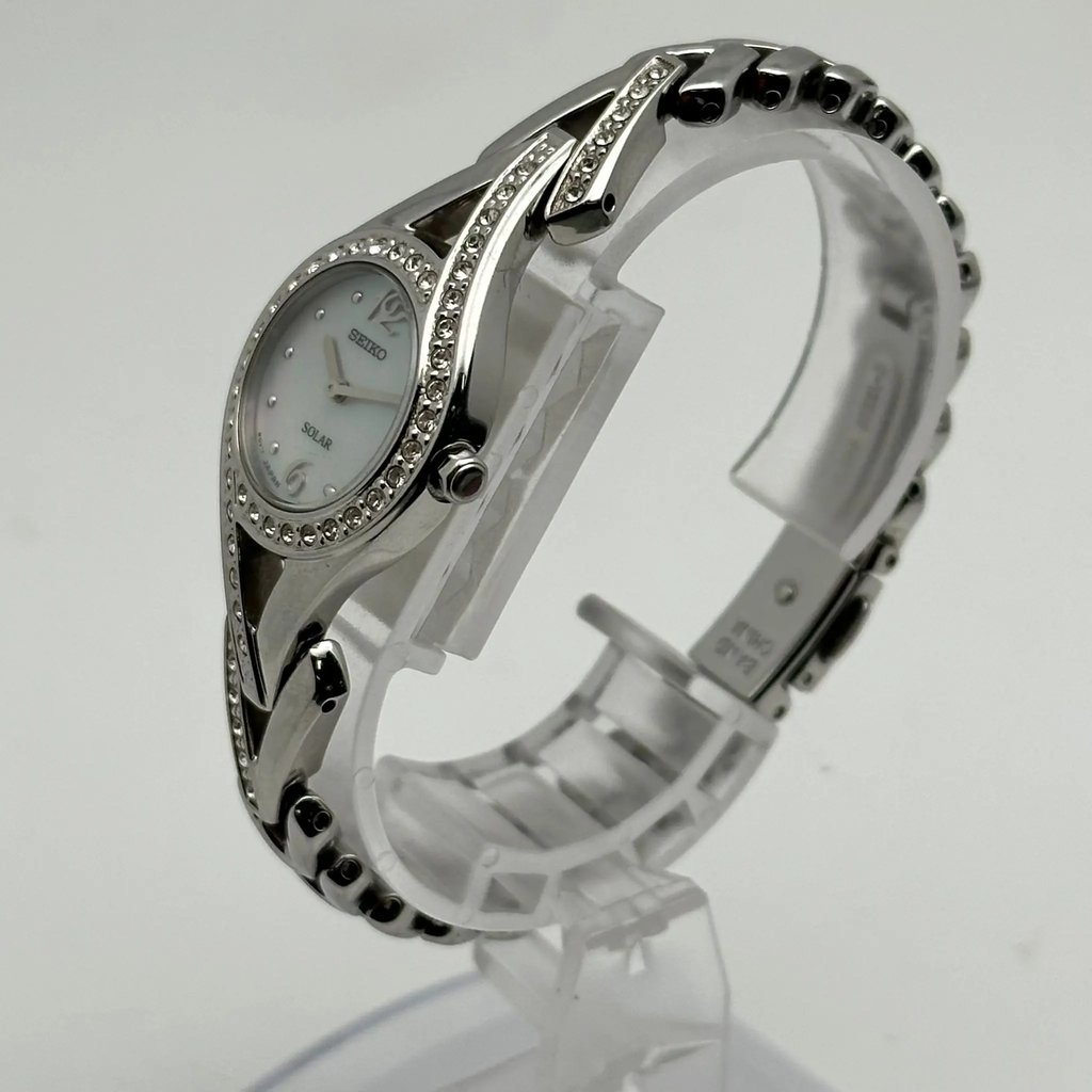 2nd image of Seiko Seiko Solar Wristwatch, PreOwned condition