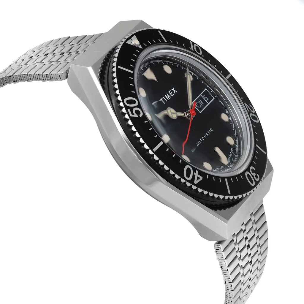 4th image of Timex Timex-M79 Wristwatch, DisplayModel condition