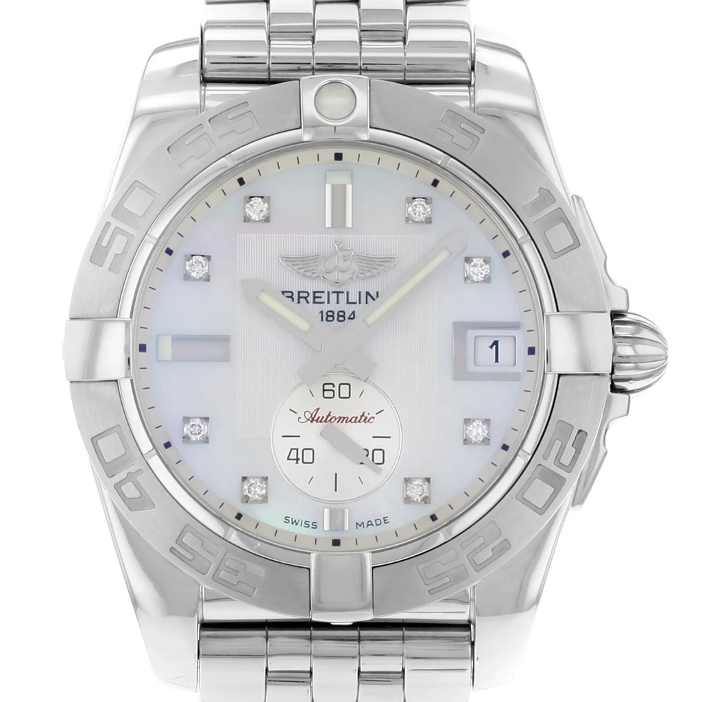 Up Close Front Facing Picture Of Breitling A3733011/A717-SS Stainless Steel Watch Display Model Condition