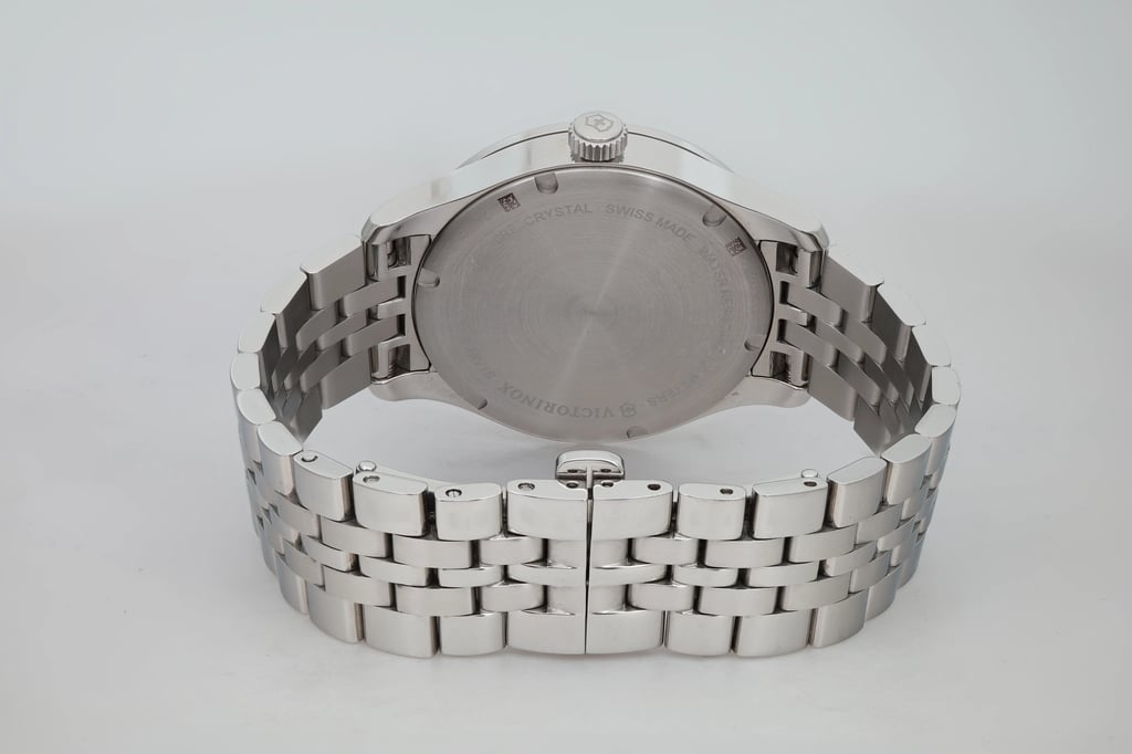 Back View Of Screwback Back Case And Closed Stainless Steel Band Of Victorinox 241828 Watch Pre Owned Condition