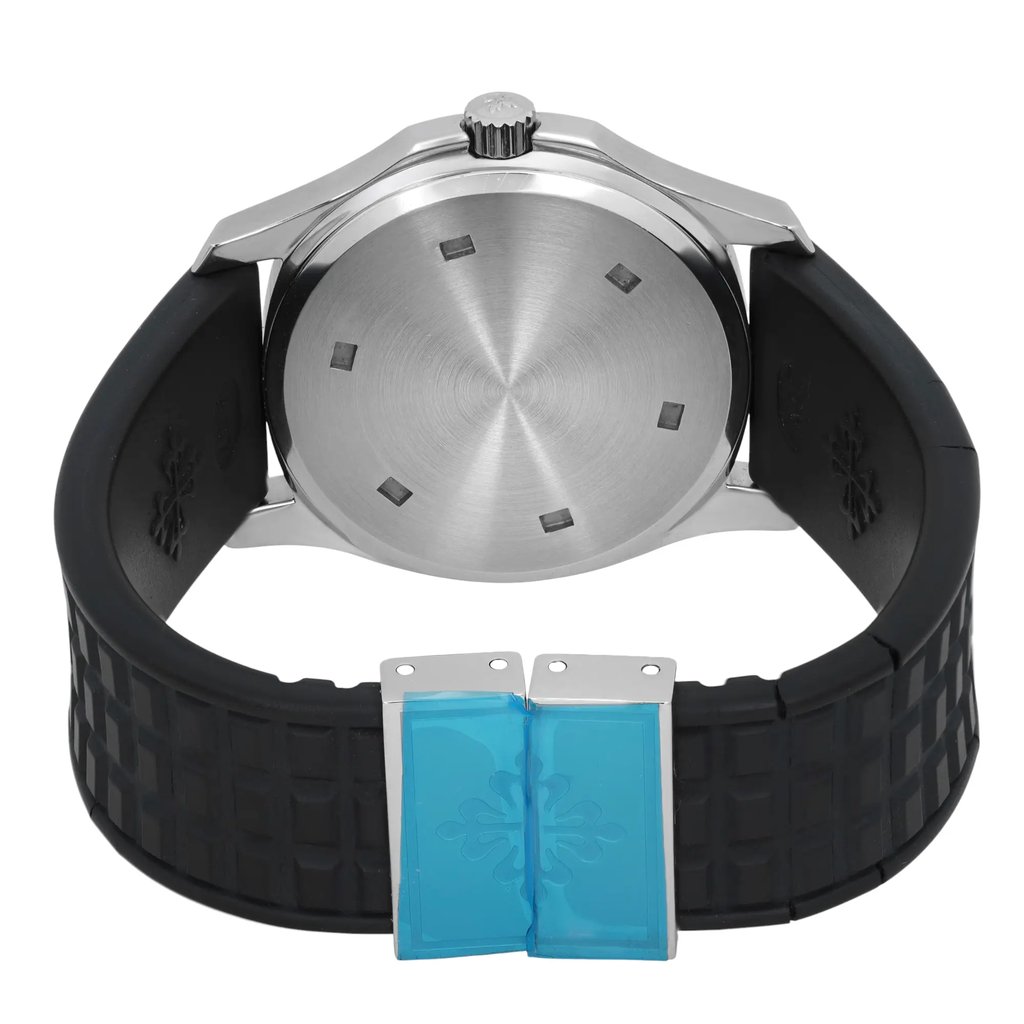 5th image of Patek Philippe Aquanaut  Wristwatch, PreOwned condition