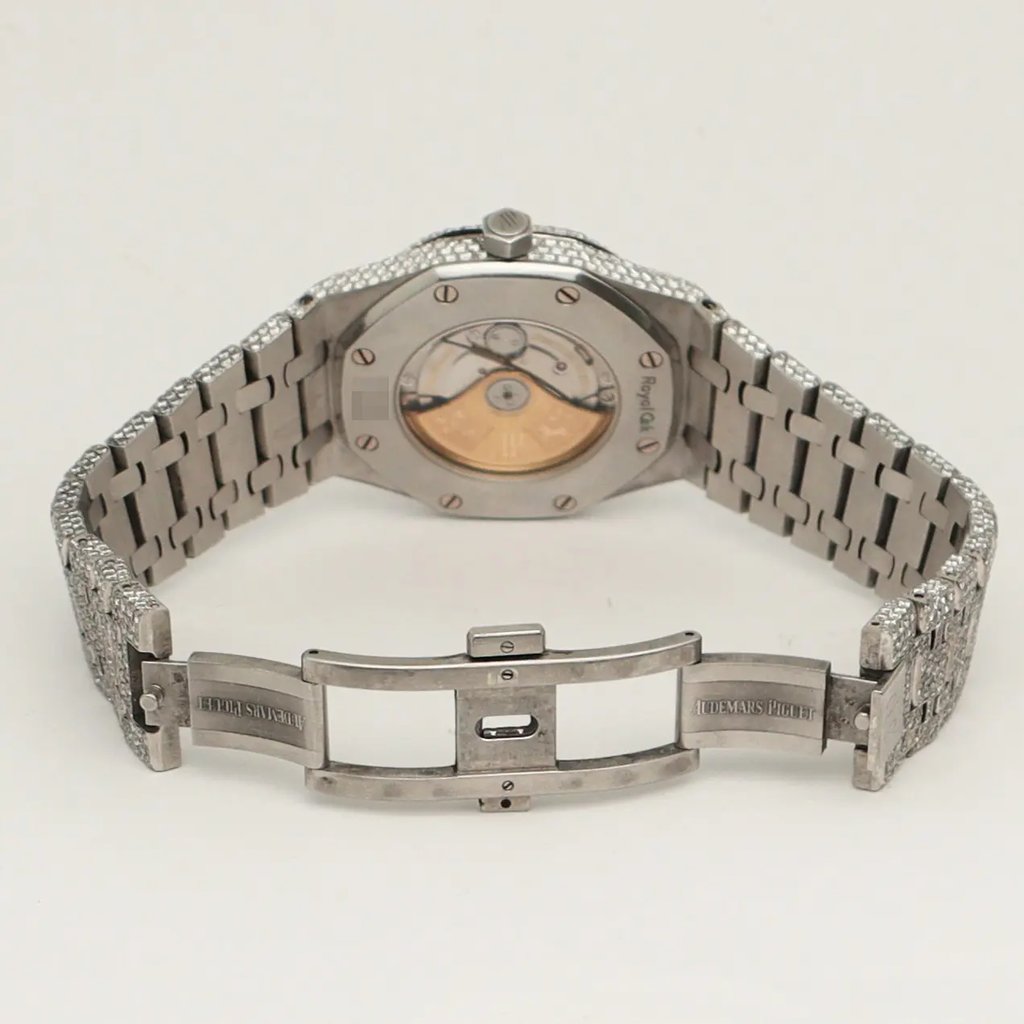 5th image of Audemars Piguet Royal Oak Wristwatch, PreOwned condition