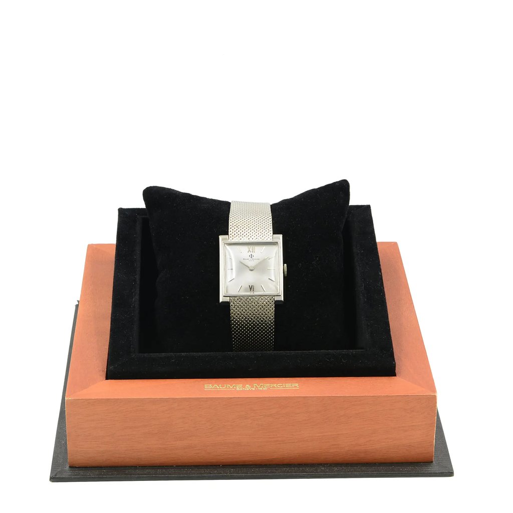 6th image of Baume & Mercier Wristwatch, PreOwned condition
