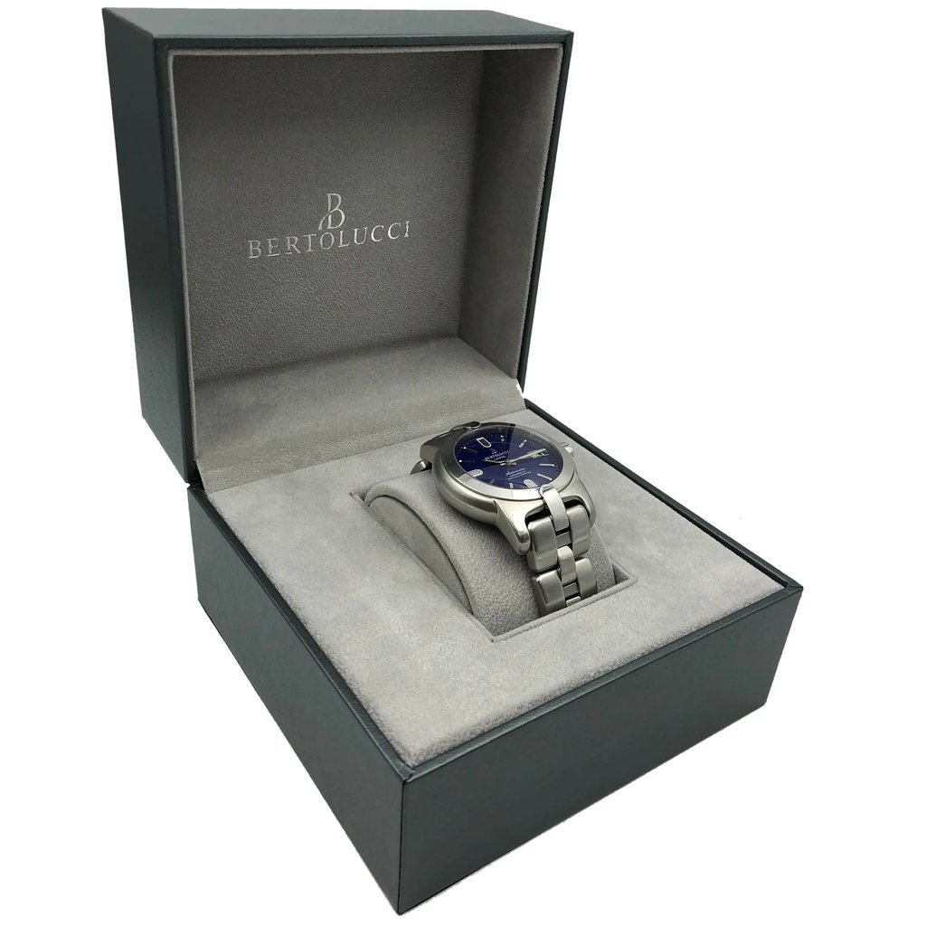 9th image of Bertolucci 884.55.41.104 Wristwatch, PreOwned condition