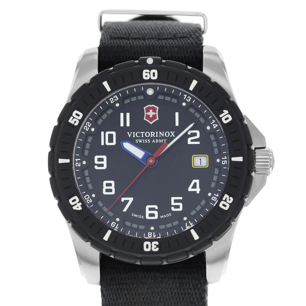2nd image of Victorinox 241674.1 Wristwatch, PreOwned condition