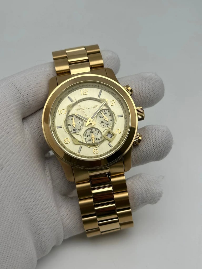 Up Close Front Facing Picture Of Michael Kors MK8077 Stainless Steel Watch New With Defects Condition