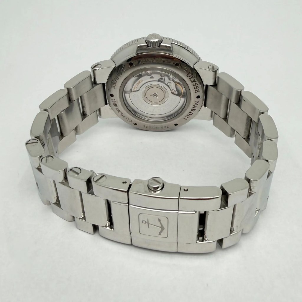 Back View Of Exhibition Back Case And Closed Stainless Steel Band Of Ulysse Nardin 263-67-7/42 Watch Pre Owned Condition