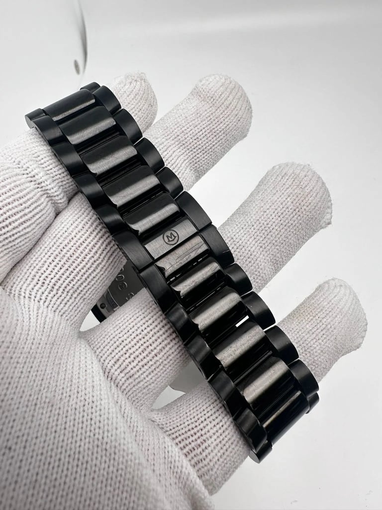 7th image of Movado Movado Series 800 Wristwatch, PreOwned condition