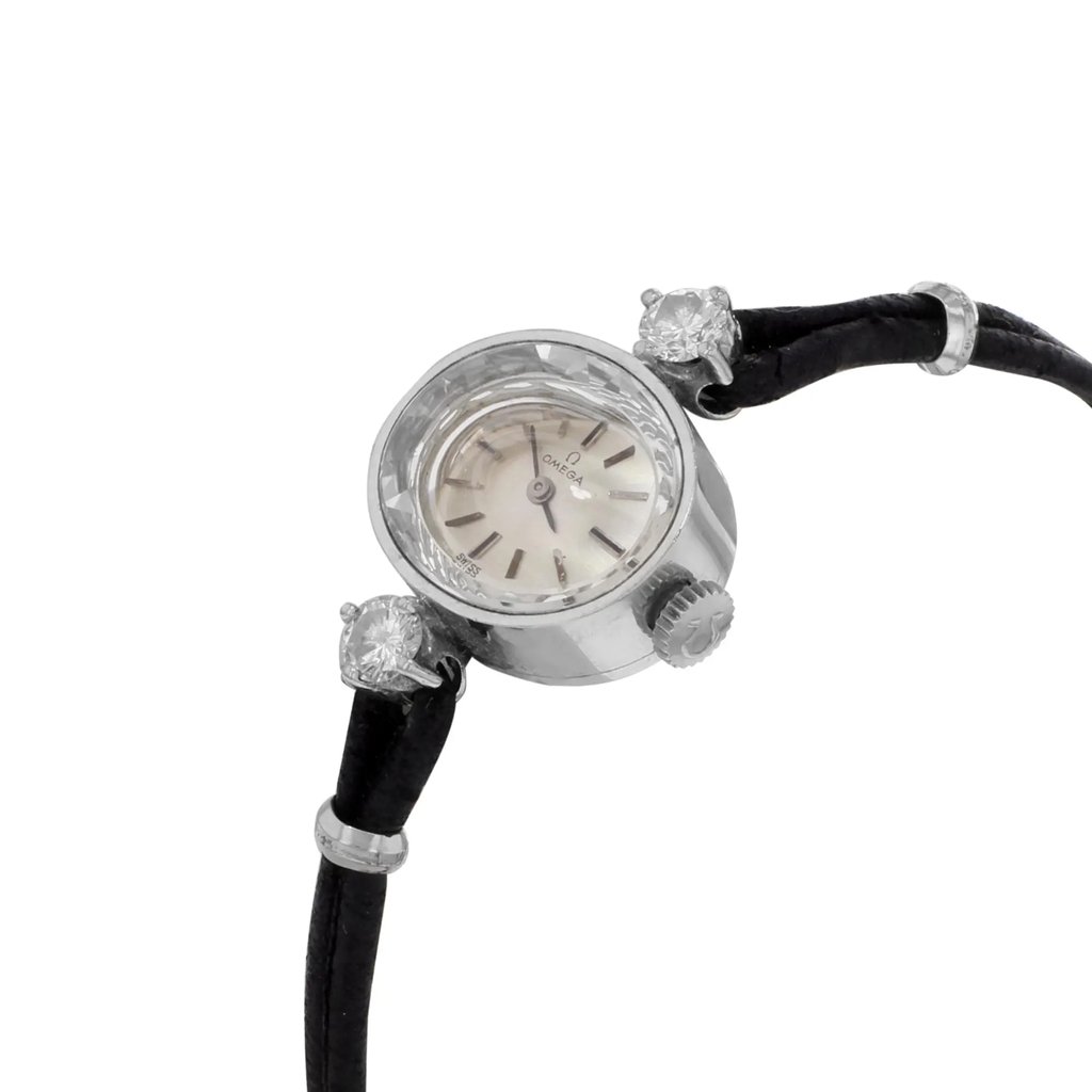 2nd image of OMEGA Omega Wristwatch, PreOwned condition