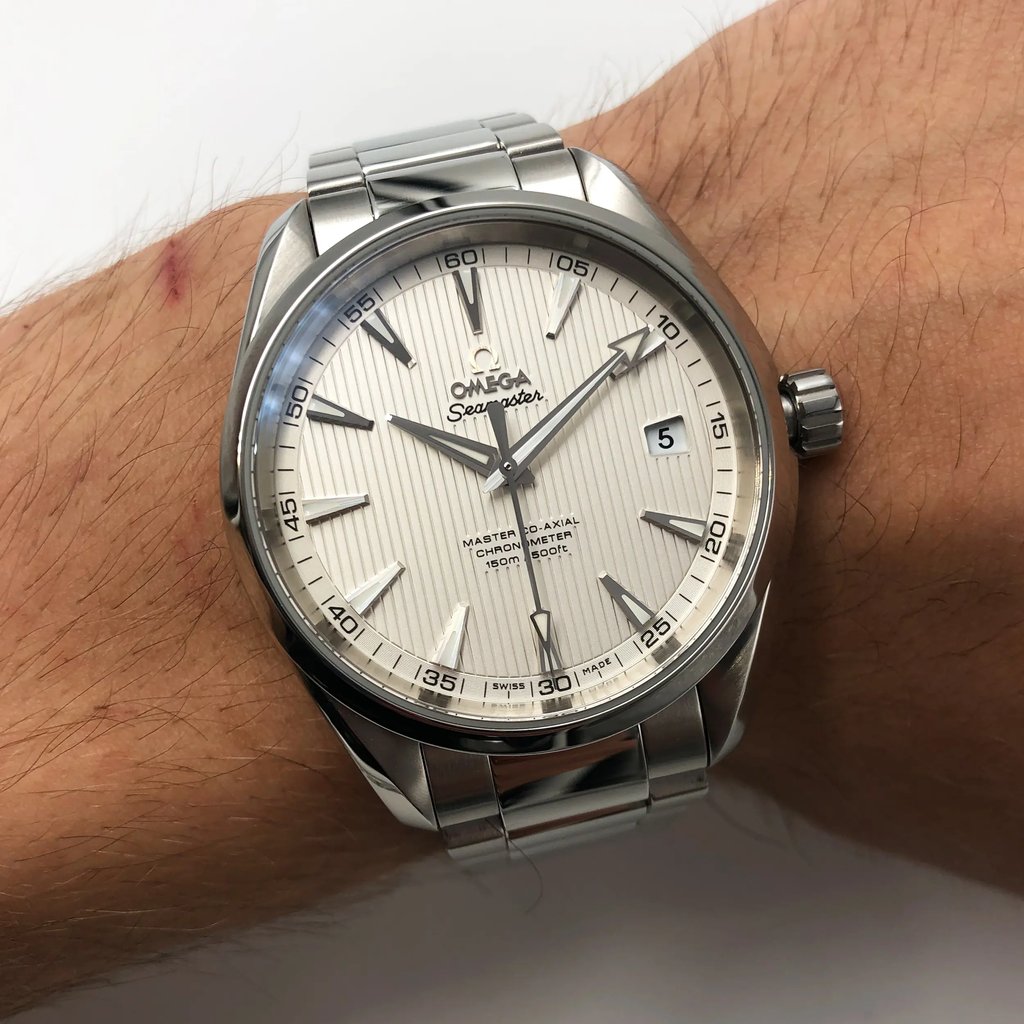 9th image of OMEGA 231.10.42.21.02.003 Wristwatch, Unworn condition