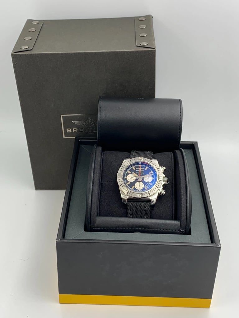  Full View Box, Documents and Breitling AB01154G/BD13-1FD With Watch In The Image 