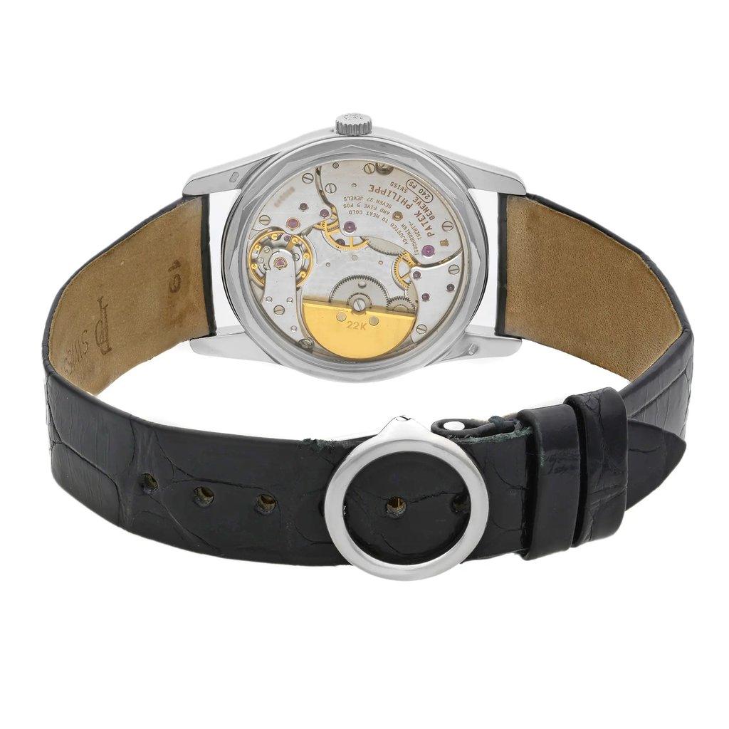 5th image of Patek Philippe Patek Philippe Calatrava Wristwatch, PreOwned condition