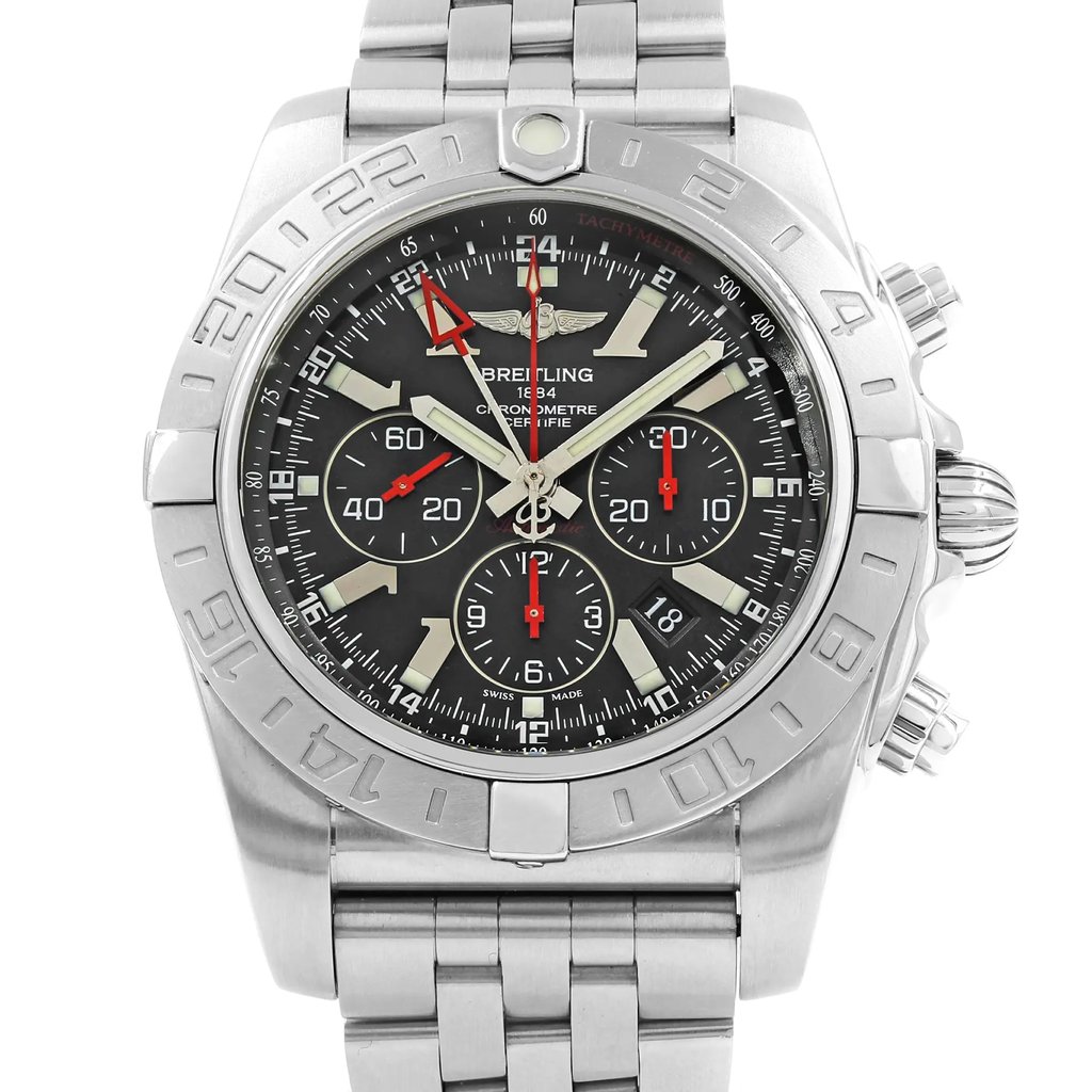 Up Close Front Facing Picture Of Breitling AB041210/BB48-384A Stainless Steel Watch Pre Owned Condition