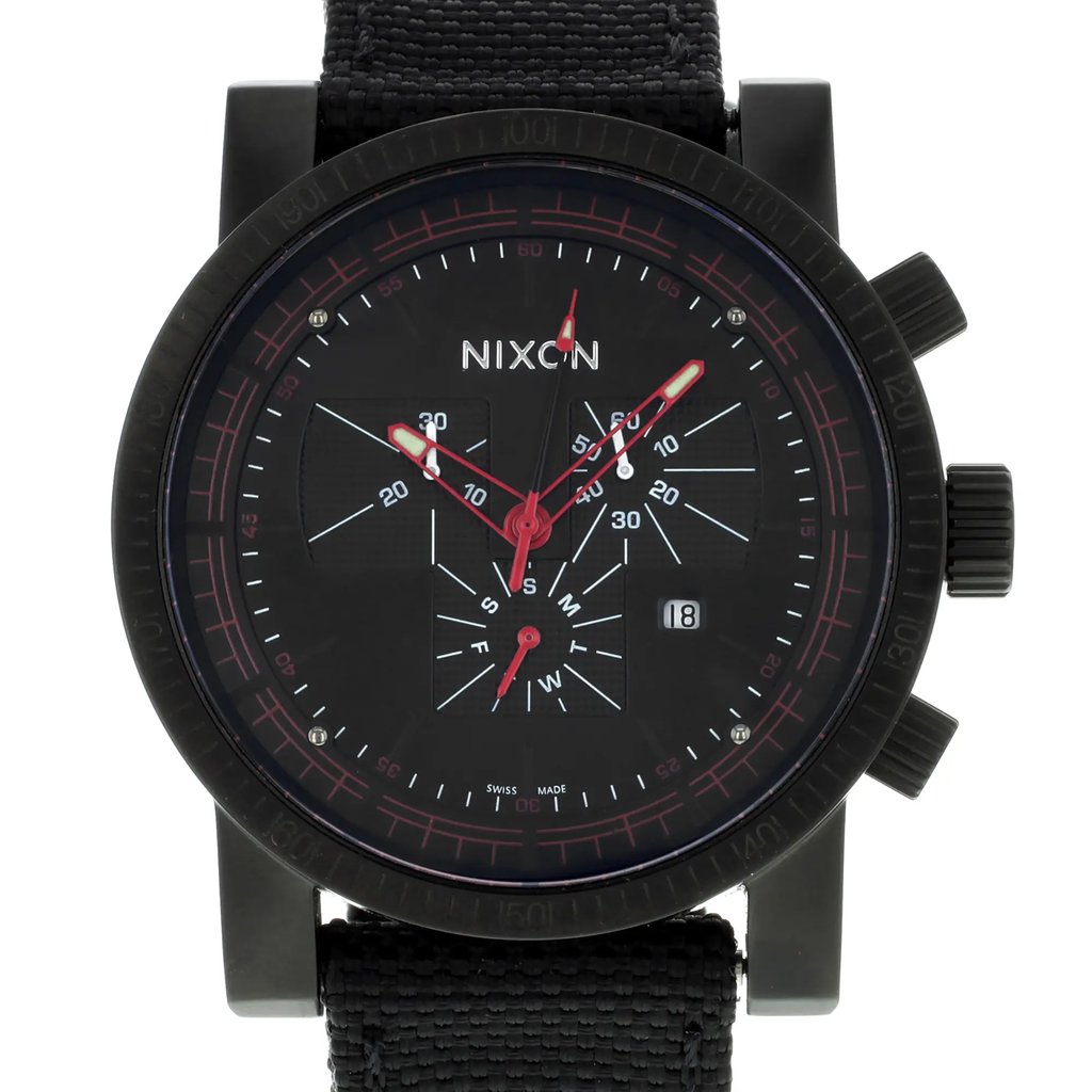Up Close Front Facing Picture Of Nixon A079001-00 Stainless Steel Watch Display Model Condition