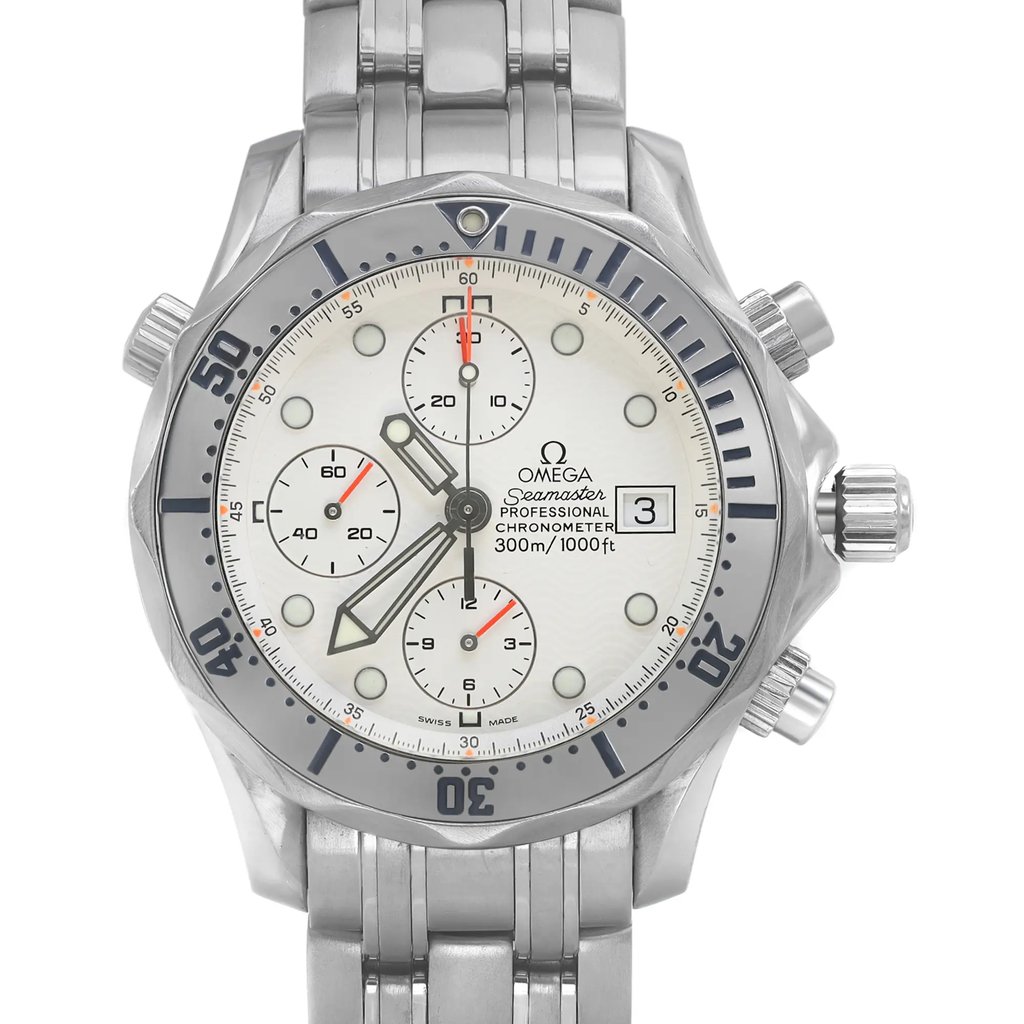 Up Close Front Facing Picture Of OMEGA 2598.20.00 Stainless Steel Watch Pre Owned Condition