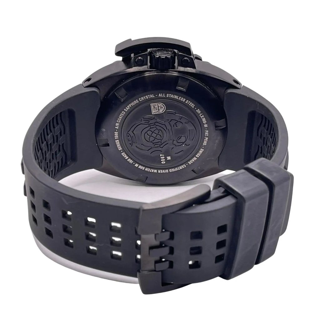 An image of a Wristwatch by Luminox. This Pre Owned item is designed for Men, featuring a Casual,Diver style. It has a Mechanical (Automatic) movement and an Analog display with a Black dial color. The indices include 12-Hour Dial,Non-Numeric Hour Marks,Stick Indexes. The band is made of Rubber and the case is made of Stainless Steel. The watch has a Round shape with a case size of 44 mm and a case thickness of 17 mm.